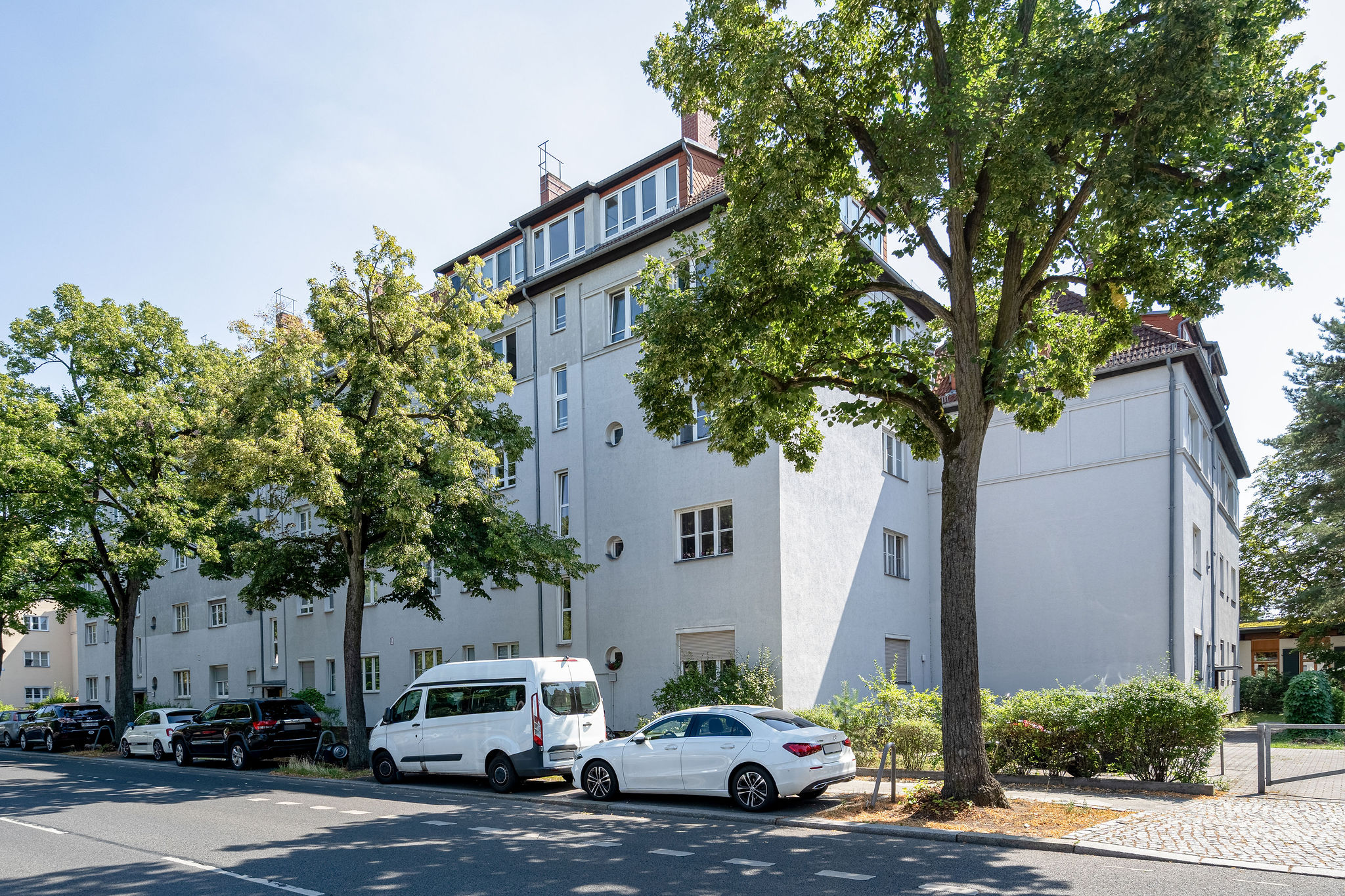 Straße vor dem Gebäude Bernauer Str. 121, Berlin-Tegel