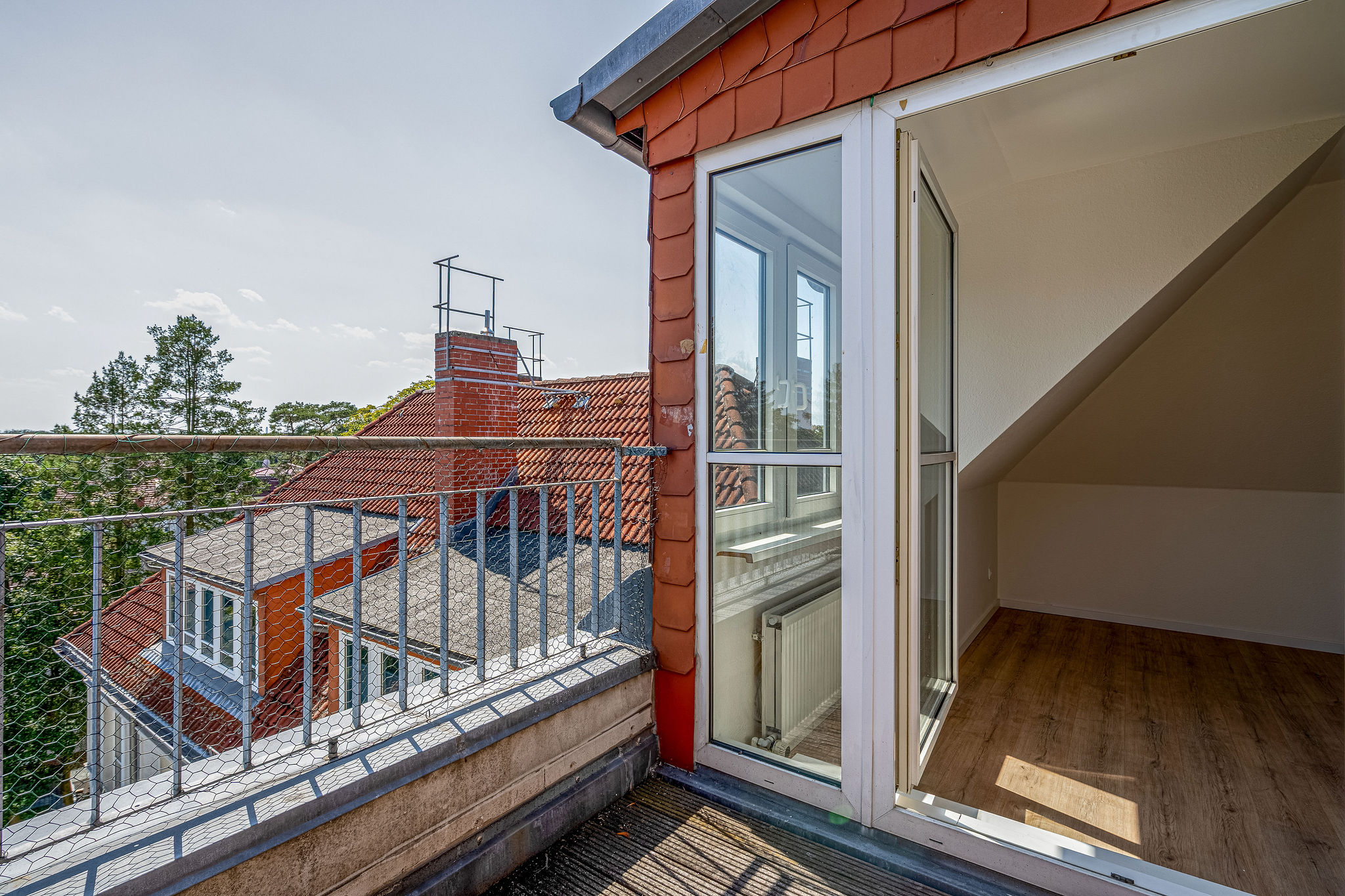Balkon und Terrasse mit Weitblick über die Berliner Dächer